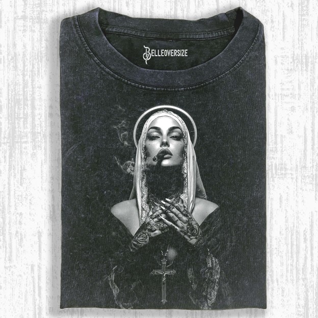 NUNS T-SHIRT
