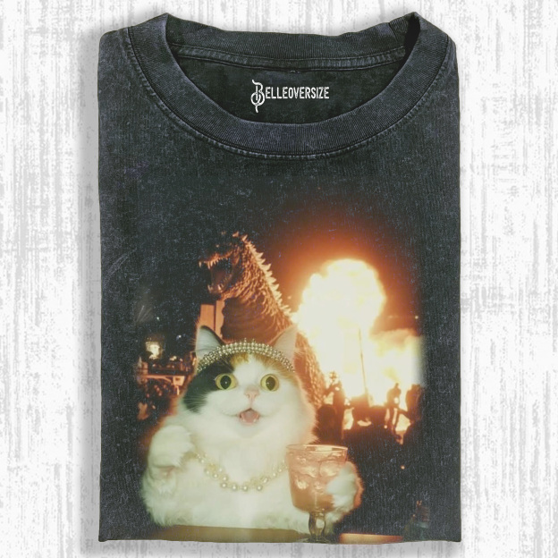 SCARING CATS T-SHIRT
