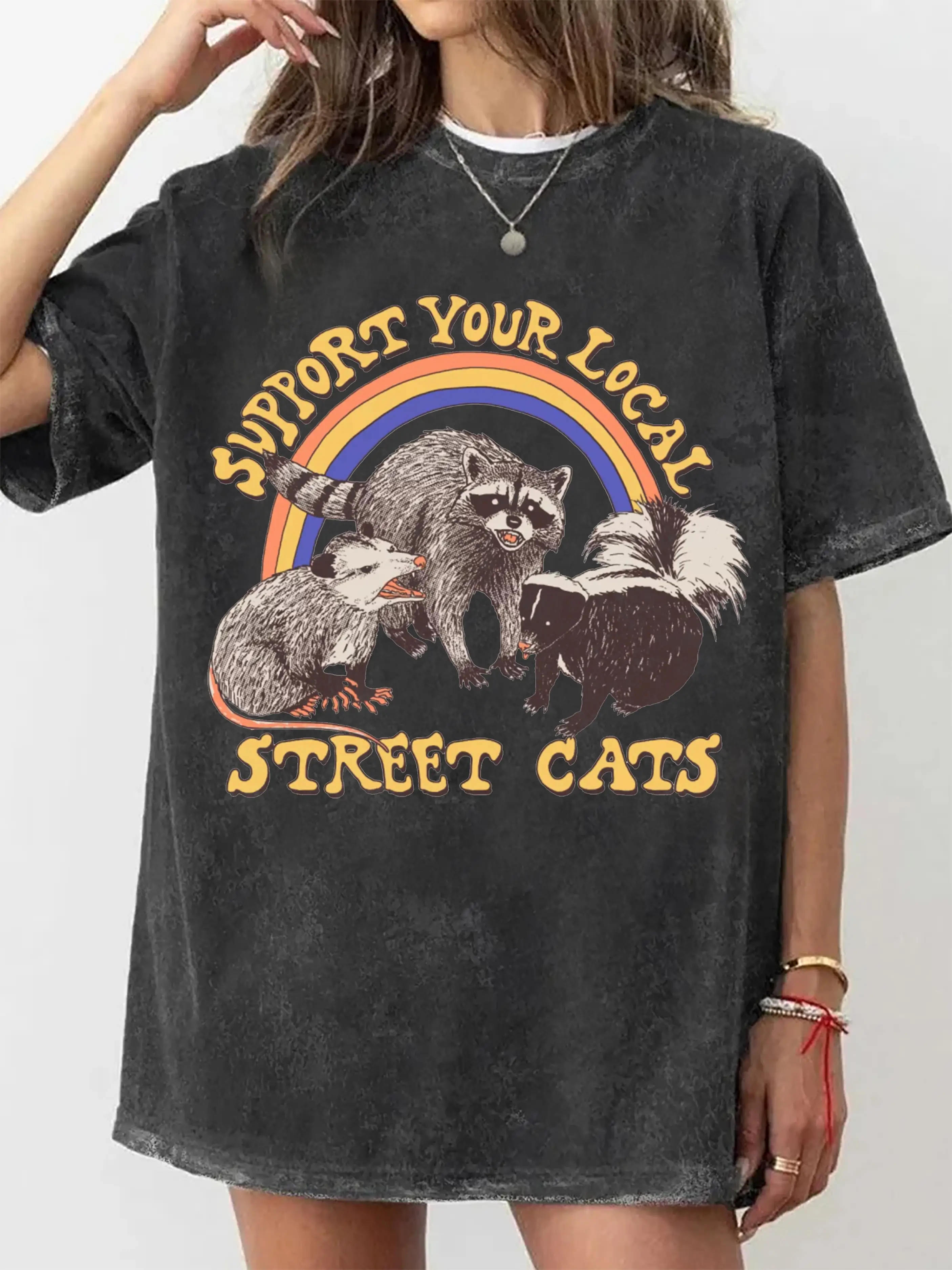 STREET CATS T-SHIRT