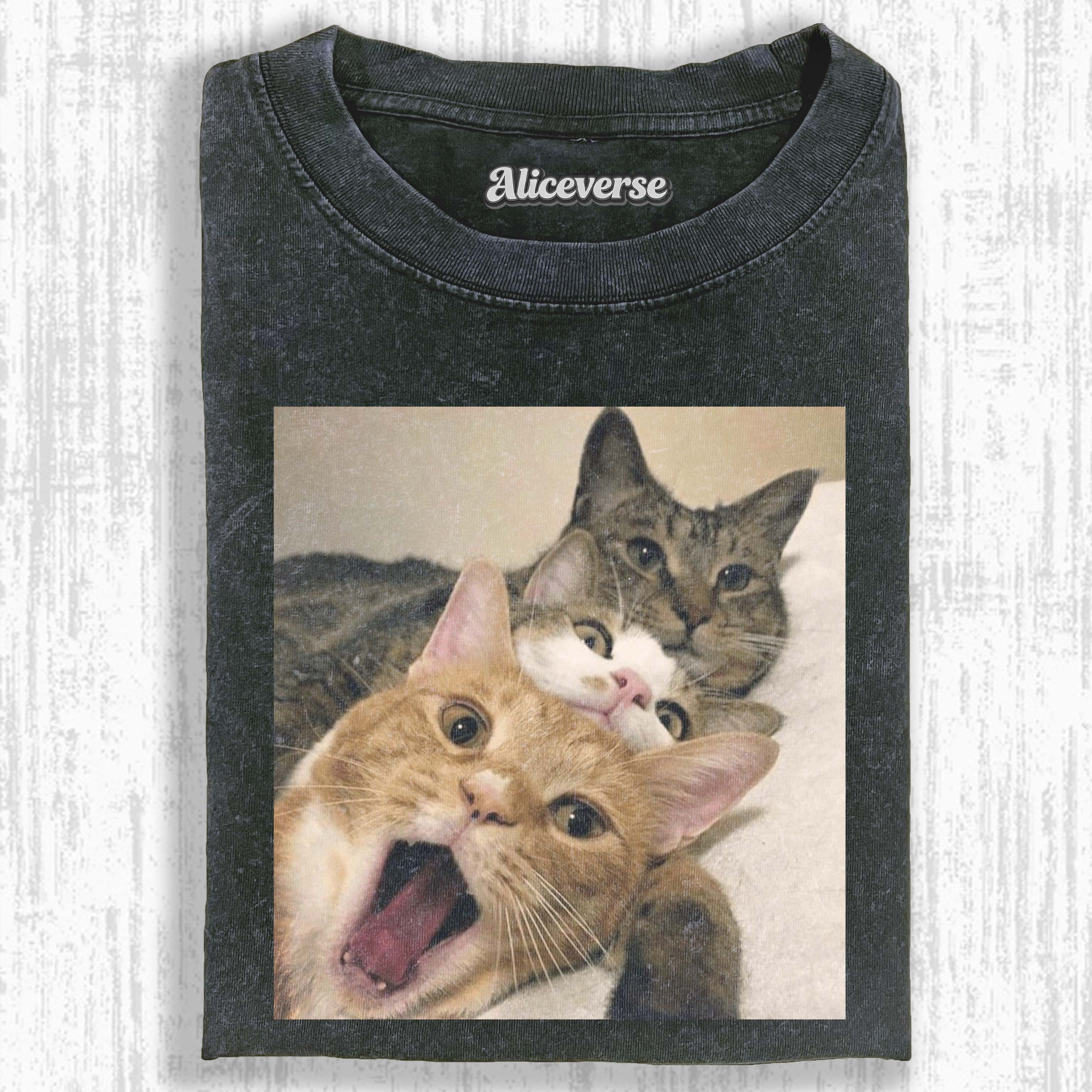 WACKY CAT T-SHIRT
