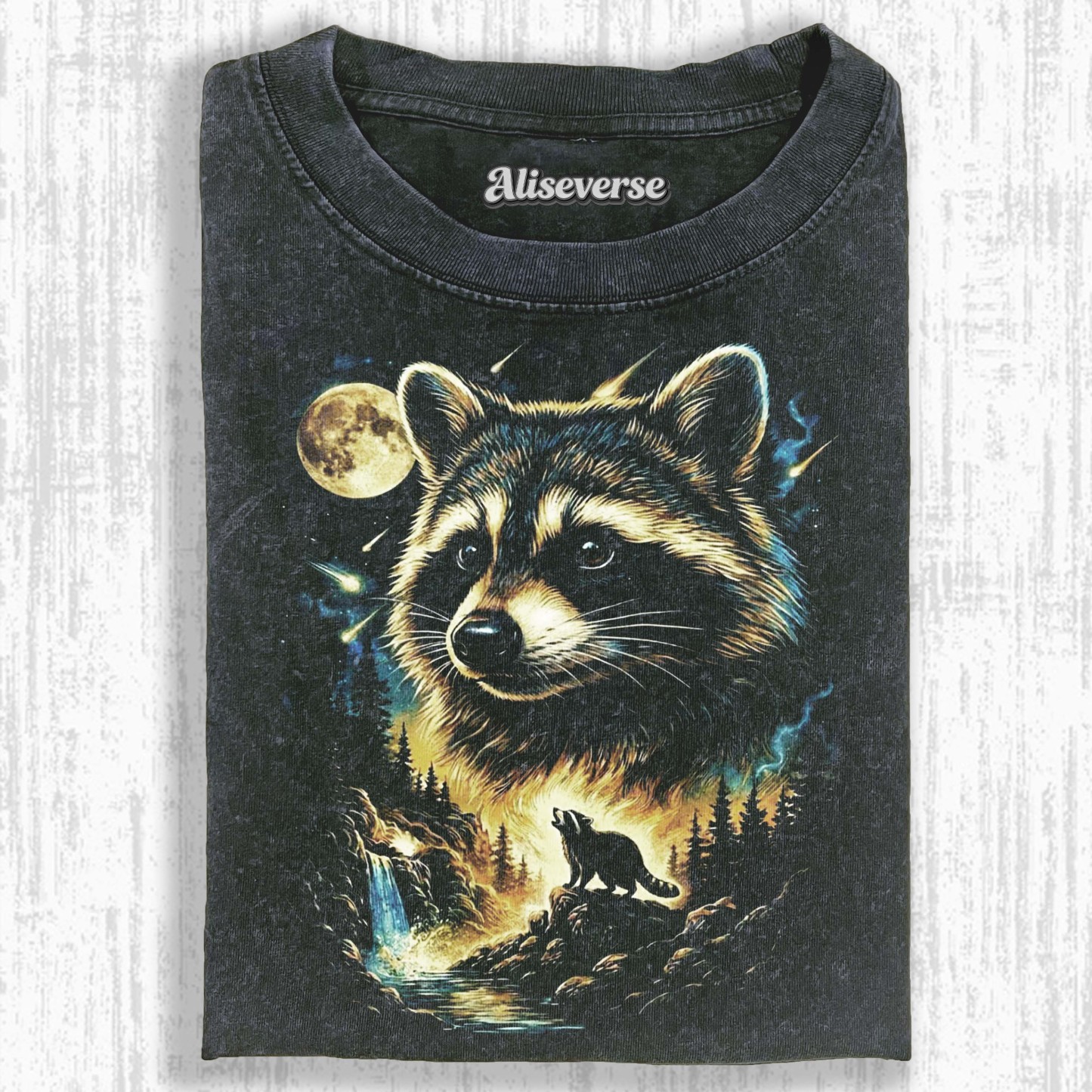 WACKY RACCOON T-SHIRT