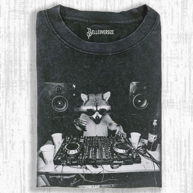 WACKY RACCOON T-SHIRT