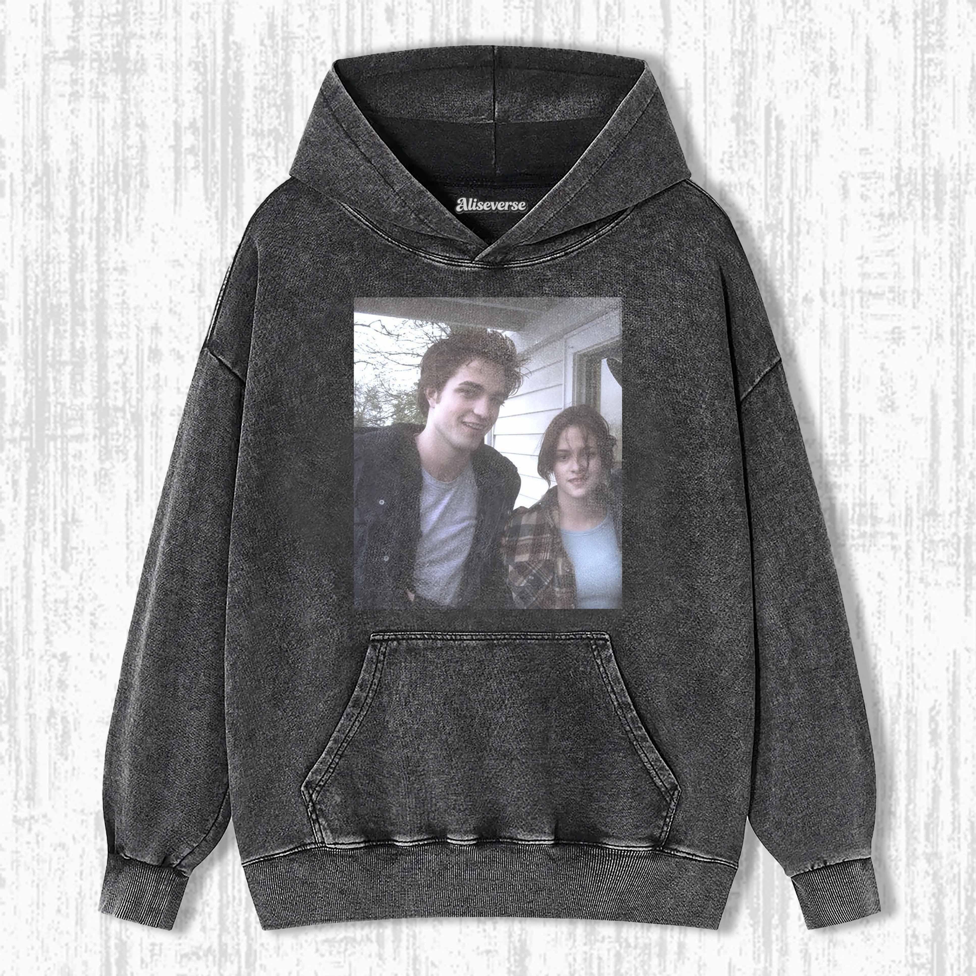 WOODEN HOUSE ROMANC HOODIE