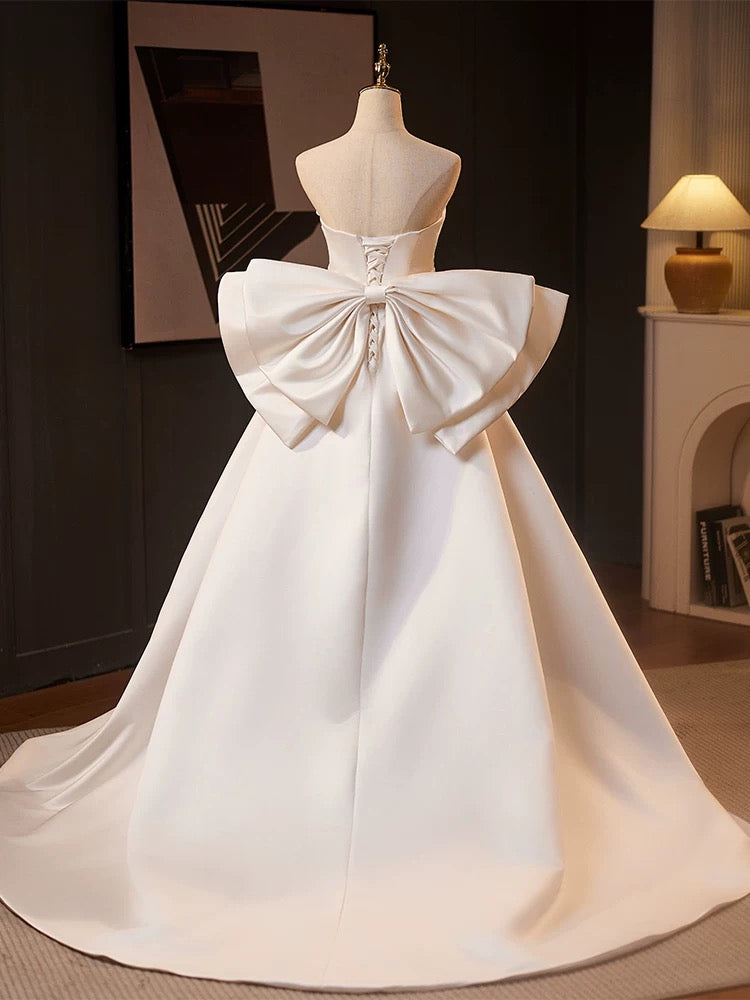 sweetheart-satin-sweep-train-white-long-prom-dress-with-bow-tie