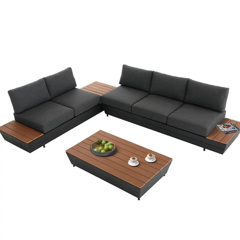 The modern combination outdoor furniture sofa set is suitable for use in gardens or courtyards.