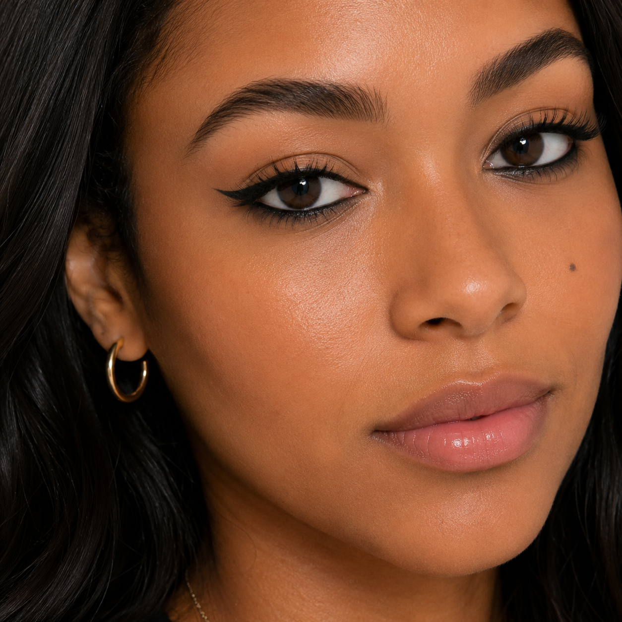 Retractable Eyeliner with Smudger in Black