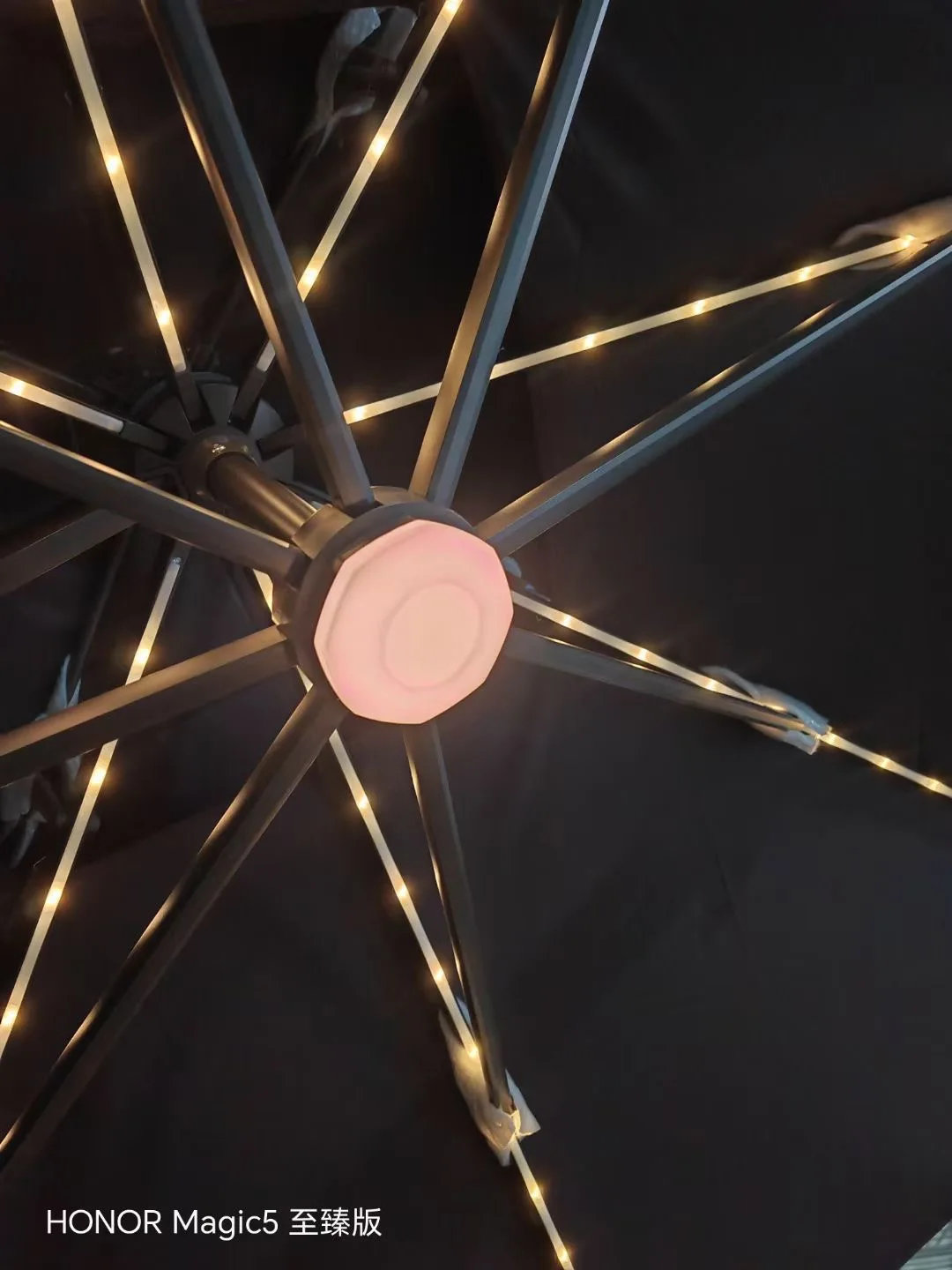 LED Light Parasol Professionnel Luxurious Simulated Beach Sunshade Polyester Umbrella Garden Outdoor Umbrella for Restaurant