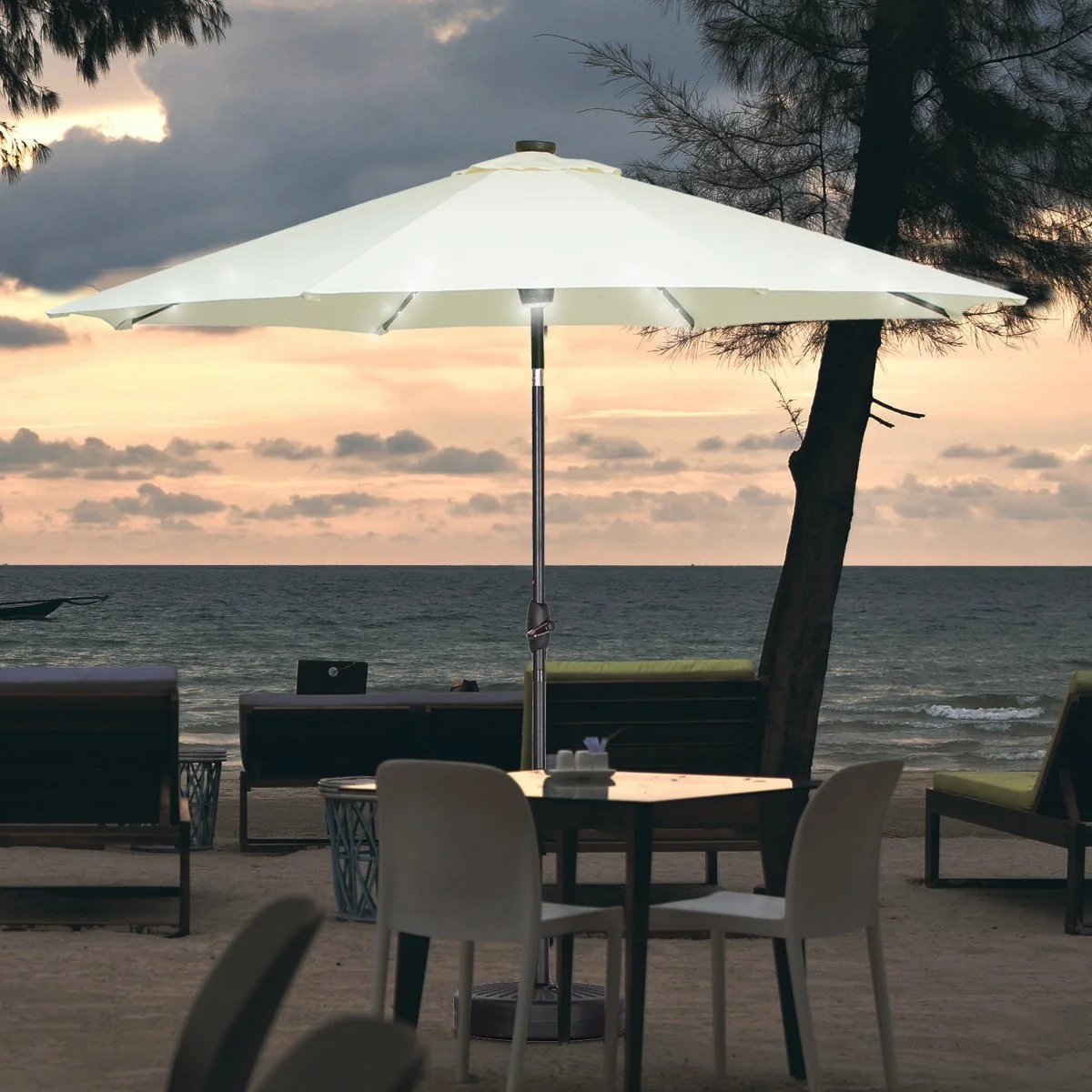 Wholesale Custom Logo Large Size Garden Umbrella Outdoor Parasols with Light for Patio Cafe Beach