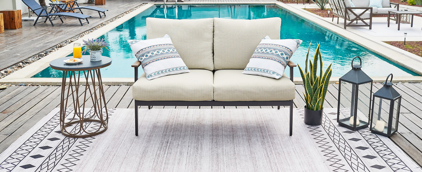 patio loveseat