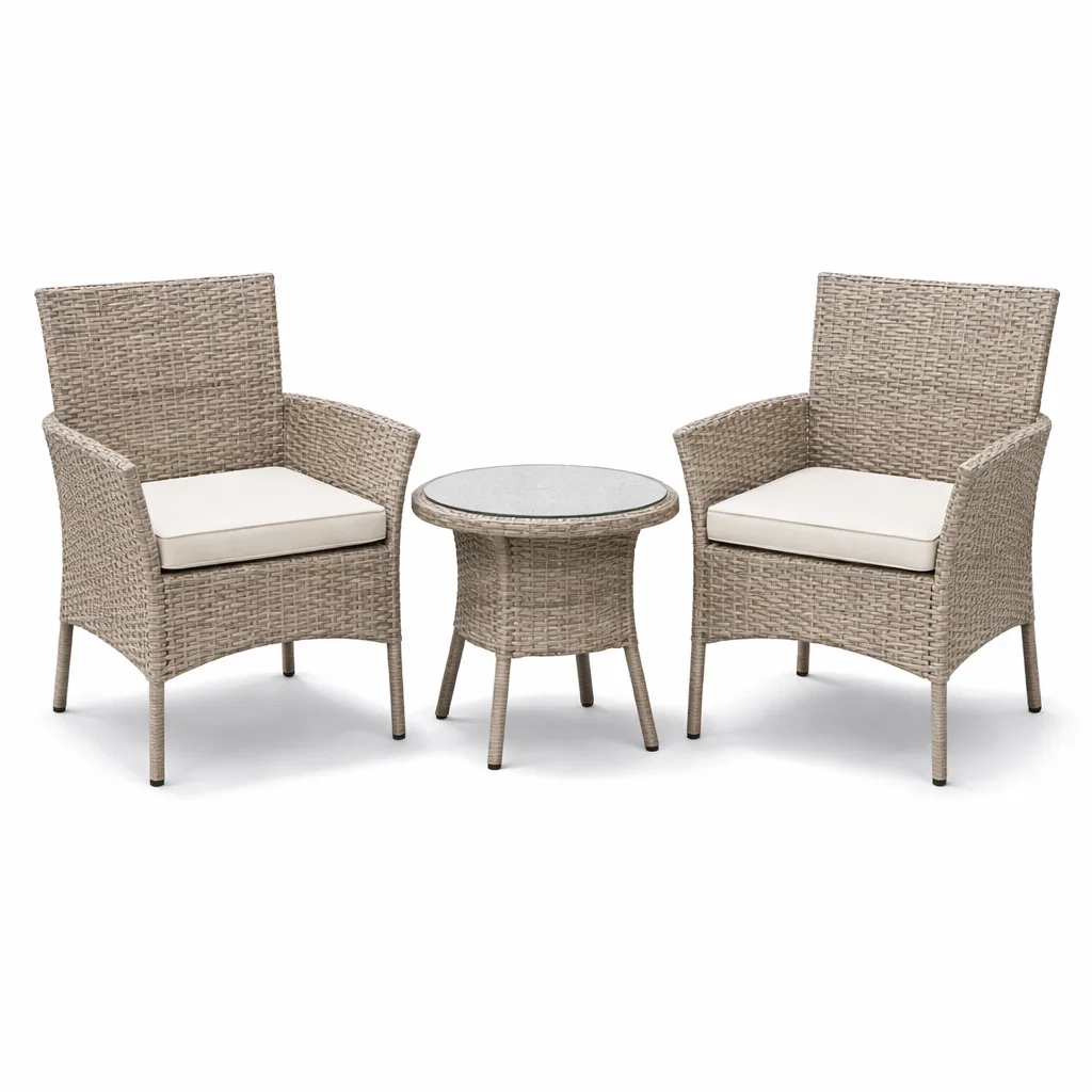 Ensemble de détente en rotin beige avec table ronde en verre et fauteuils avec coussins-Cosy Cab Ine