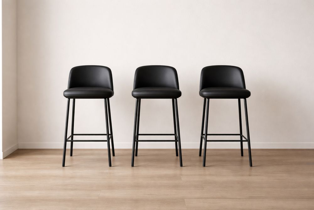 Tabourets de bar en cuir PU noir avec structure métallique