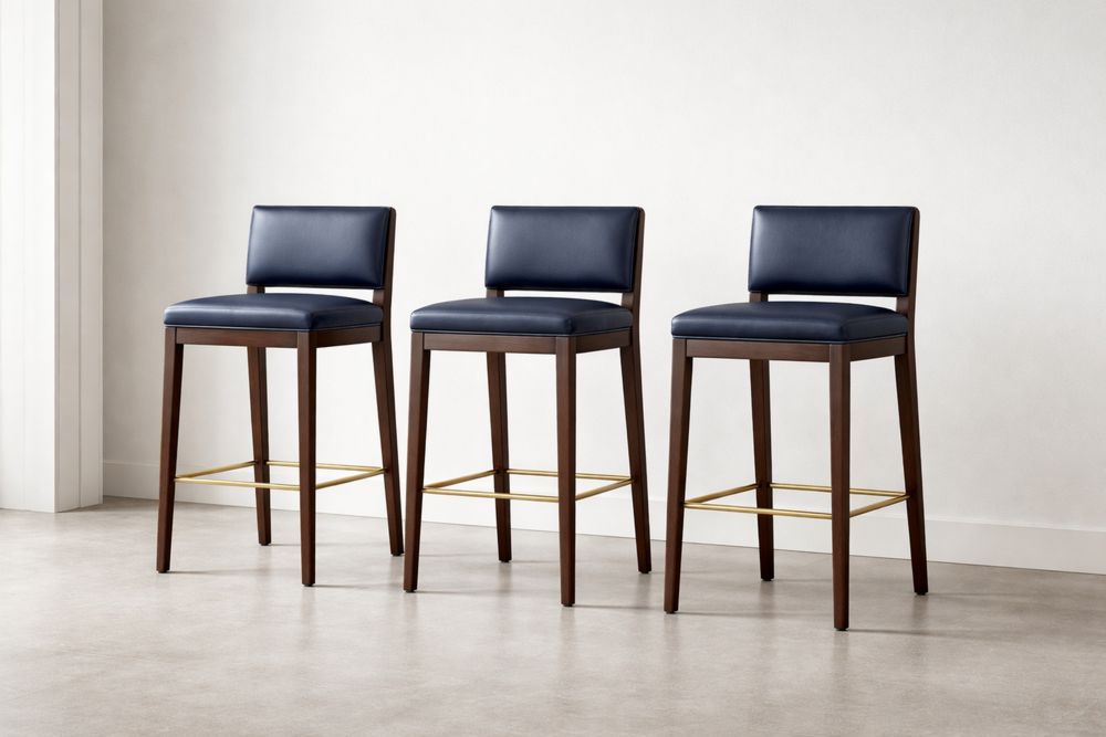 Tabourets de bar en bois et PU bleu avec repose-pied doré
