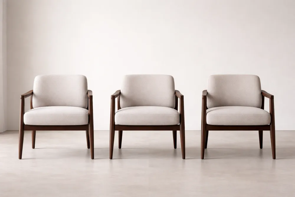 Ensemble de 3 fauteuils en bois et tissu beige