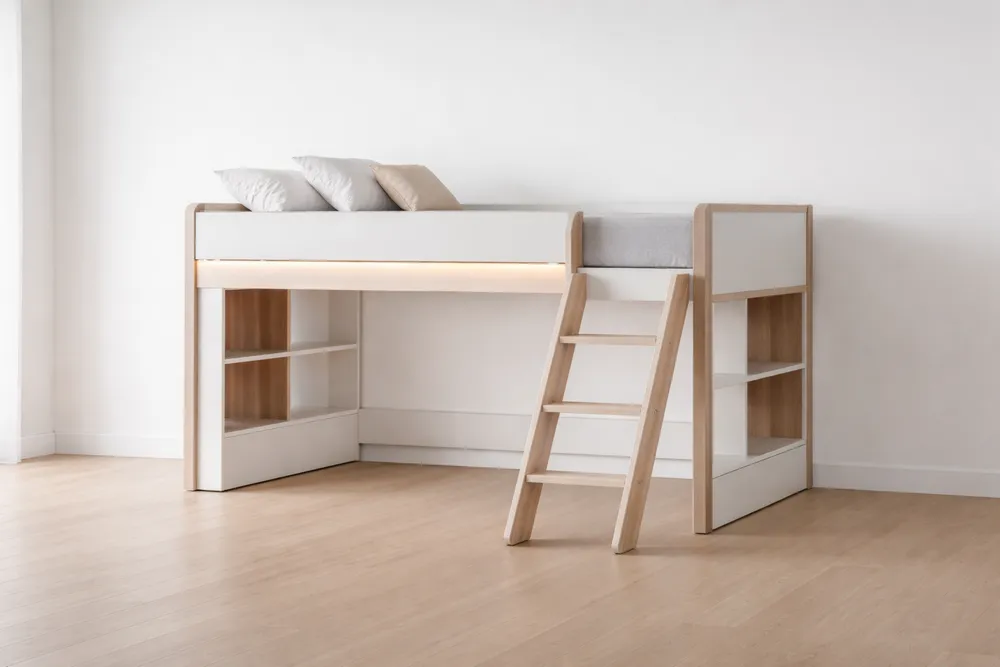 Lit mezzanine en bois de chêne et MDF avec échelle et rangements