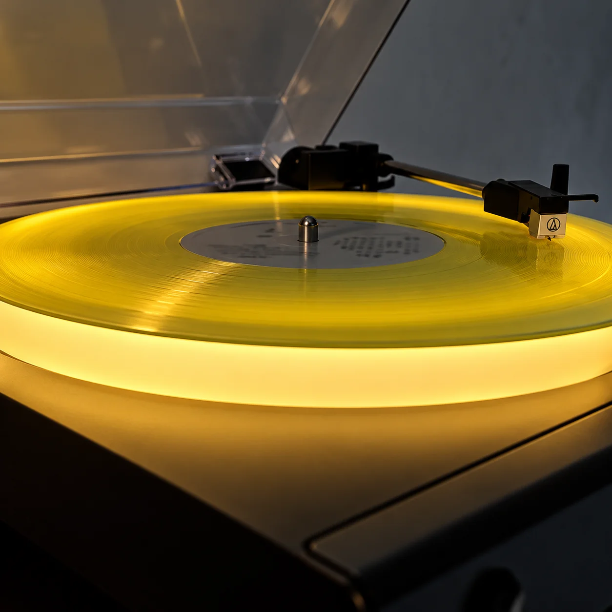 ALULUME LED Turntable Kit with Remote