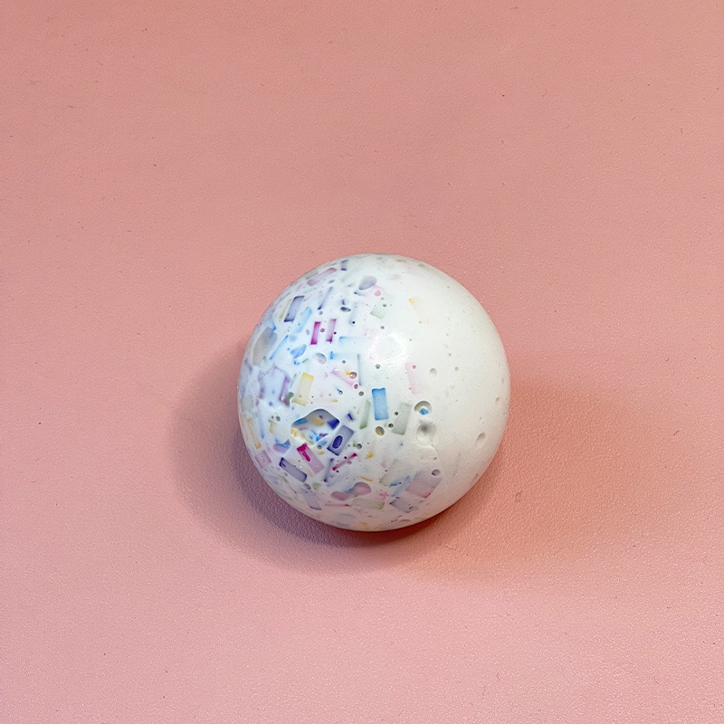 ストレス解消のためのクリエイティブな手作りボールおもちゃ