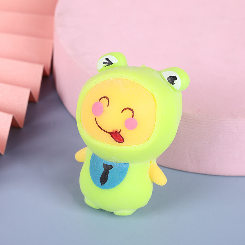 皮をむいたバナナを握るおもちゃ