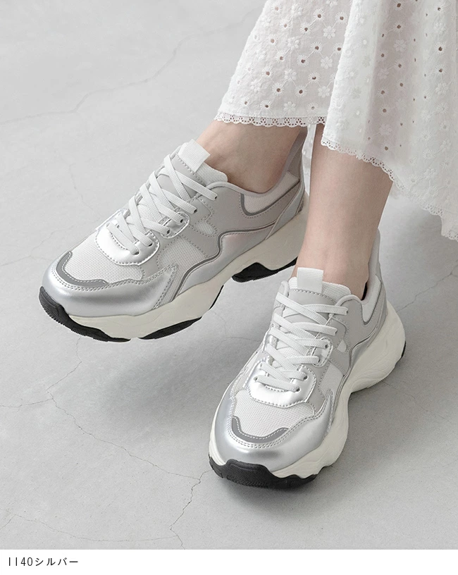 送料無料！コラボレーションモデル レディーススリッポンスニーカー手を使わずに着脱可能で、立ったまま簡単に履けます。快適で通気性に優れ、反射素材を採用。ウォーキングに最適で、男女兼用。旅行・カジュアル・外出時など、幅広いシーンで活用できます。