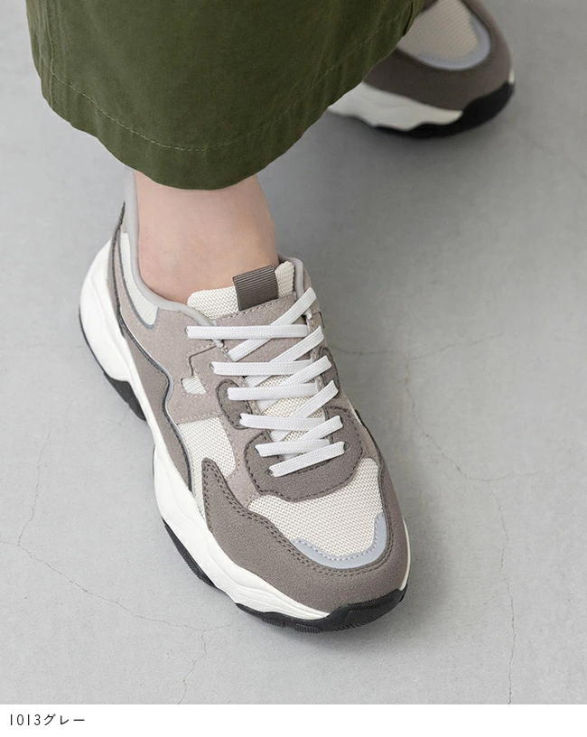 送料無料！コラボレーションモデル レディーススリッポンスニーカー手を使わずに着脱可能で、立ったまま簡単に履けます。快適で通気性に優れ、反射素材を採用。ウォーキングに最適で、男女兼用。旅行・カジュアル・外出時など、幅広いシーンで活用できます。