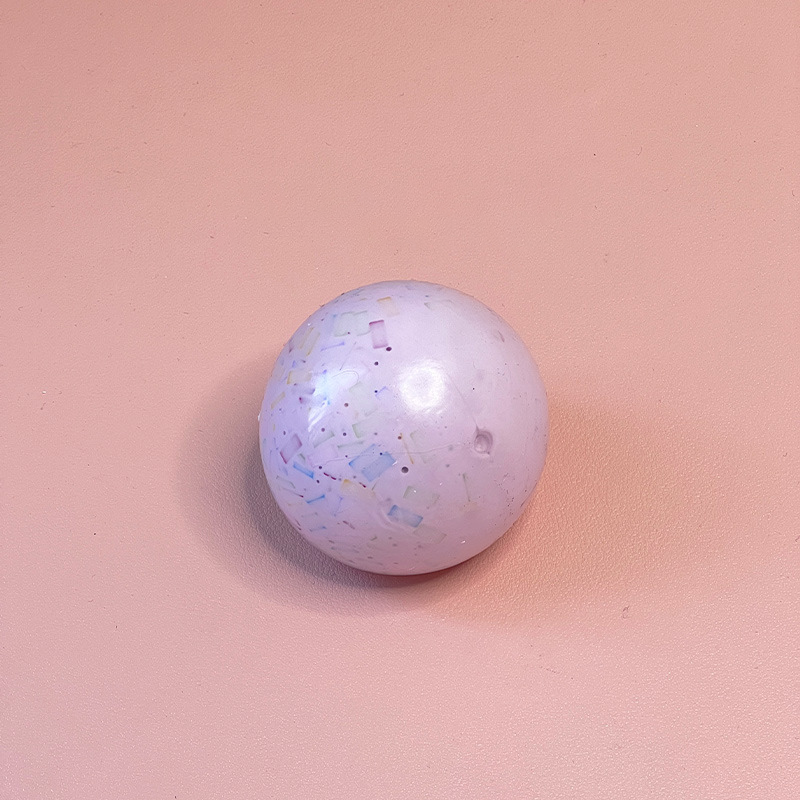 ストレス解消のためのクリエイティブな手作りボールおもちゃ