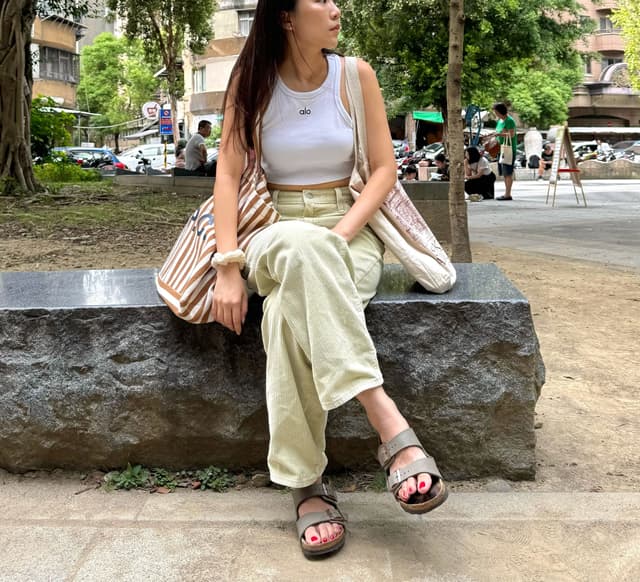 日常穿搭勃肯鞋穿搭+ 巧遇Birkenstock 250 週年特展🌞 - 穿搭板| Dcard