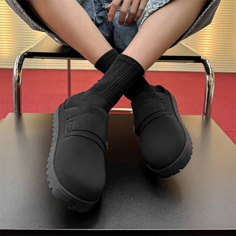 5892 2026年新作 レトロ調 スリッポン・つま先クローズド型 カジュアルシューズ