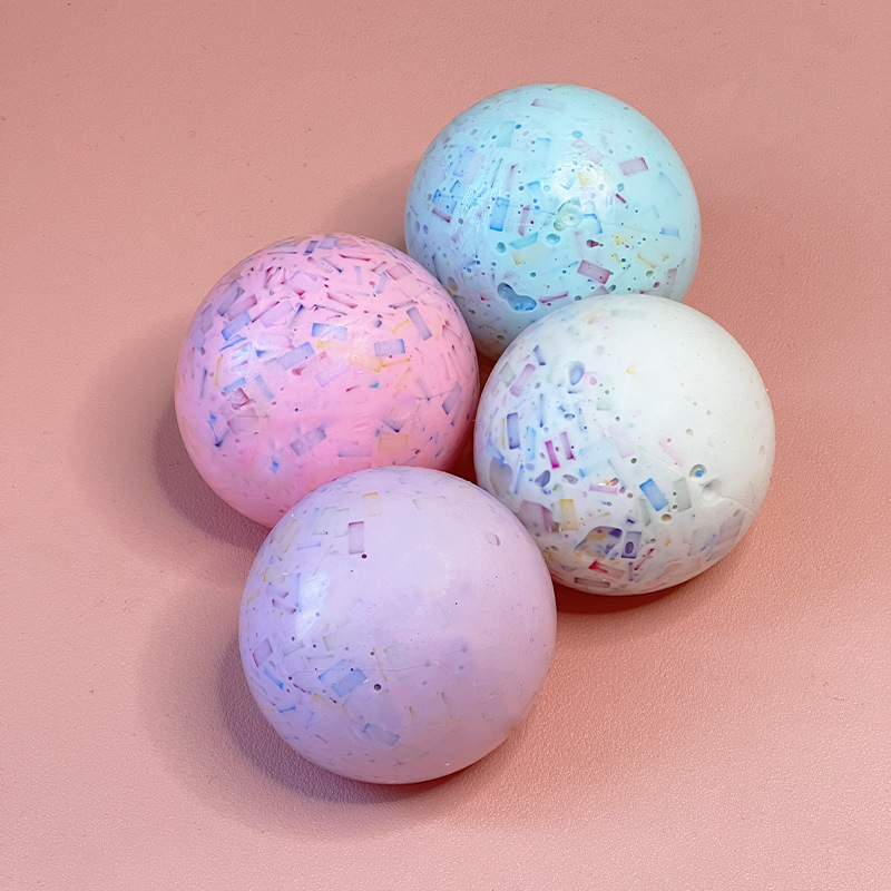 ストレス解消のためのクリエイティブな手作りボールおもちゃ