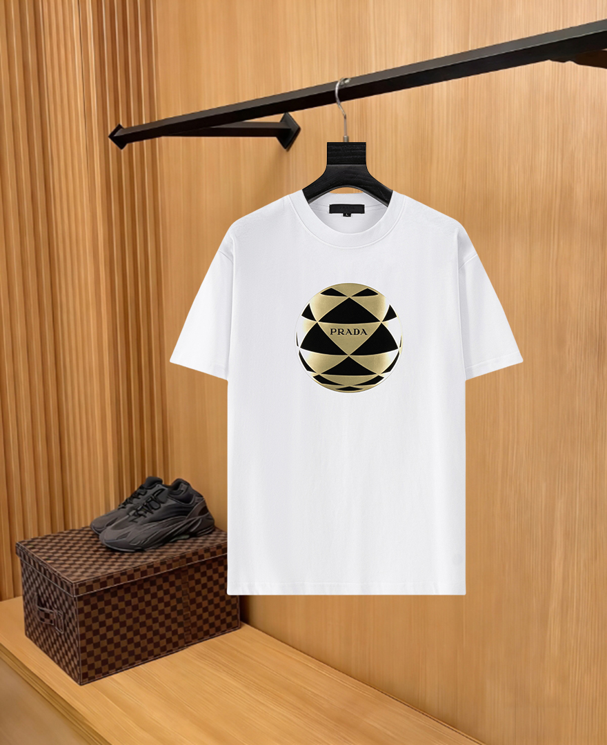 Printed short-sleeved T-shirt