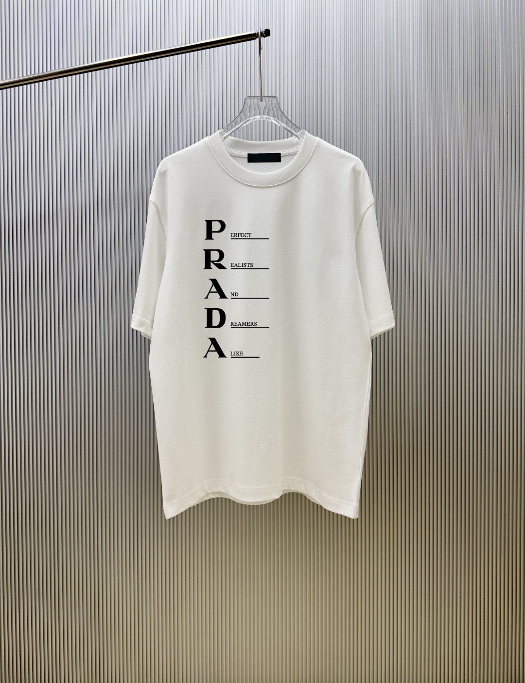 Printed short-sleeved T-shirt
