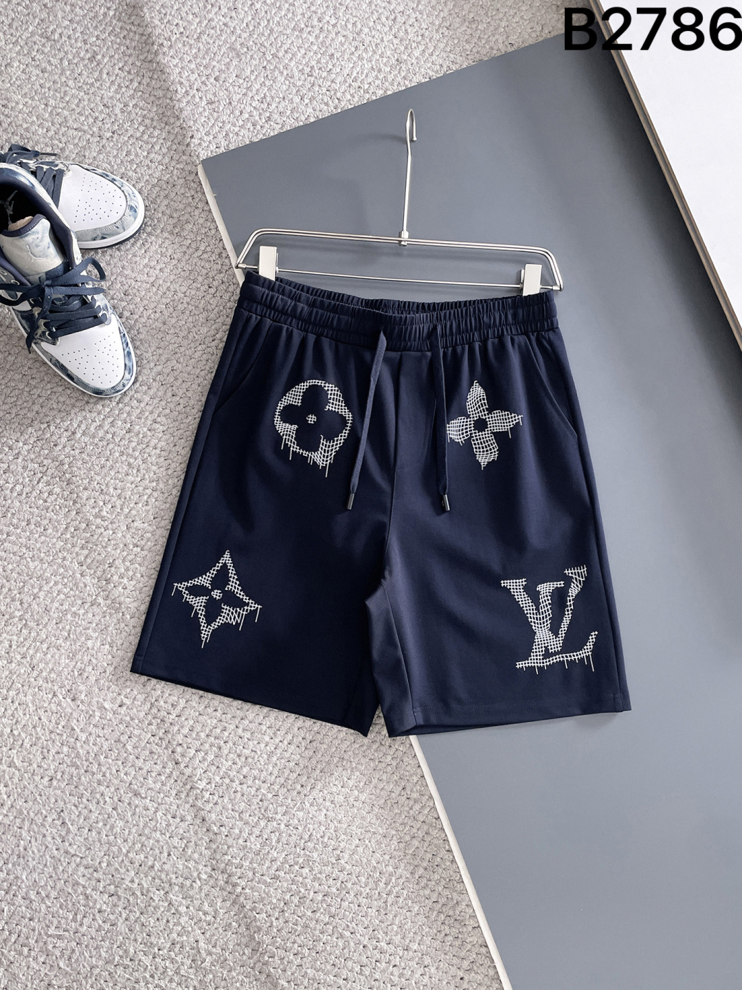 New quick-drying shorts