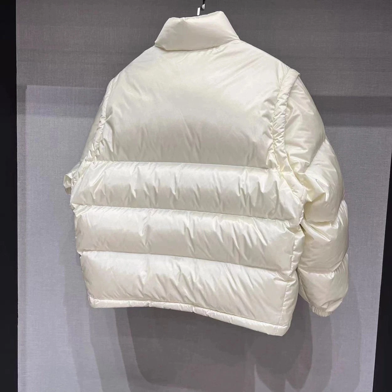 Stripe Puffer Jacket - Men’s Detachable Sleeve Down Coat