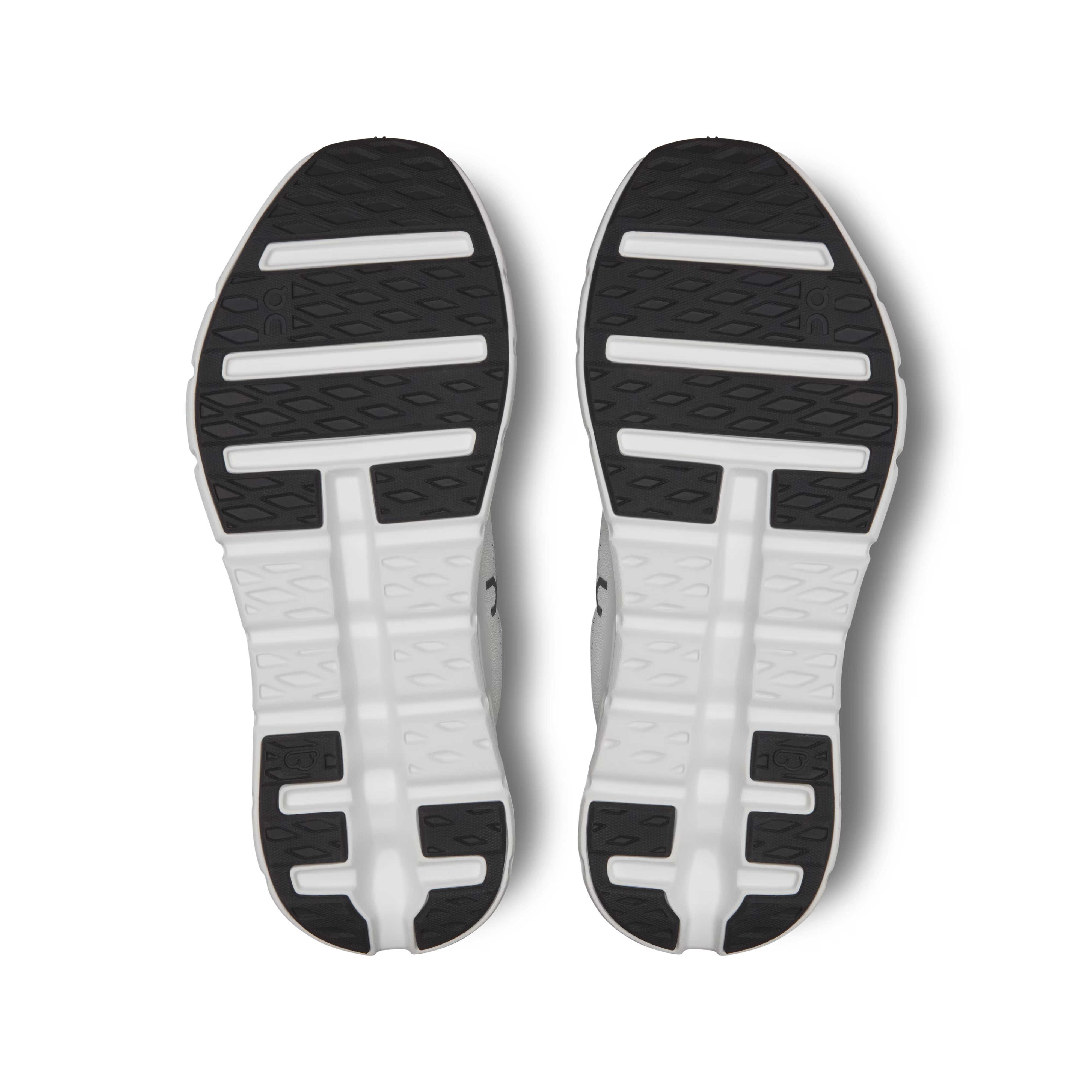 Cloudtilt Black | Ivory