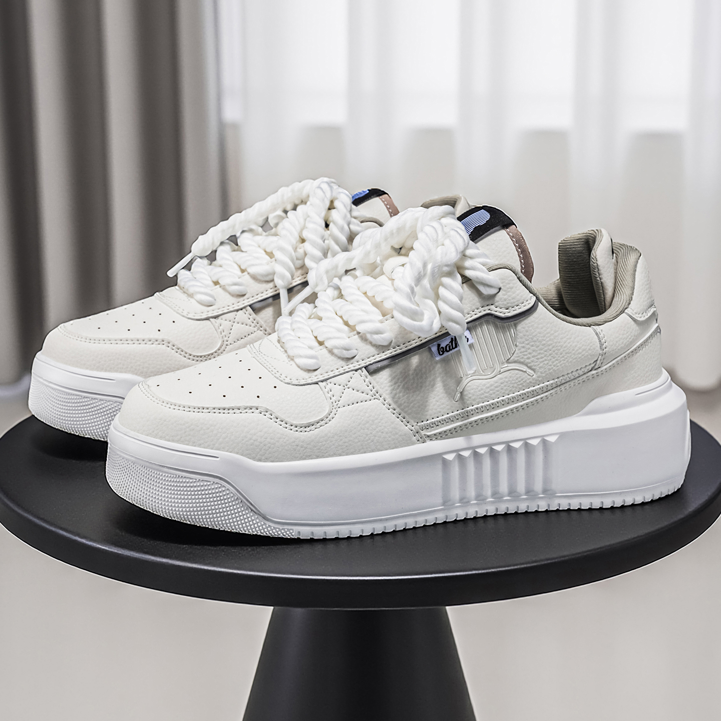 Softswear® ChunkyLace Platform V1 - White