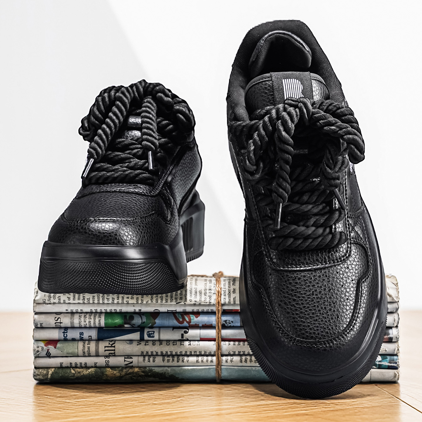 Softswear® ChunkyLace Platform V1 - Black