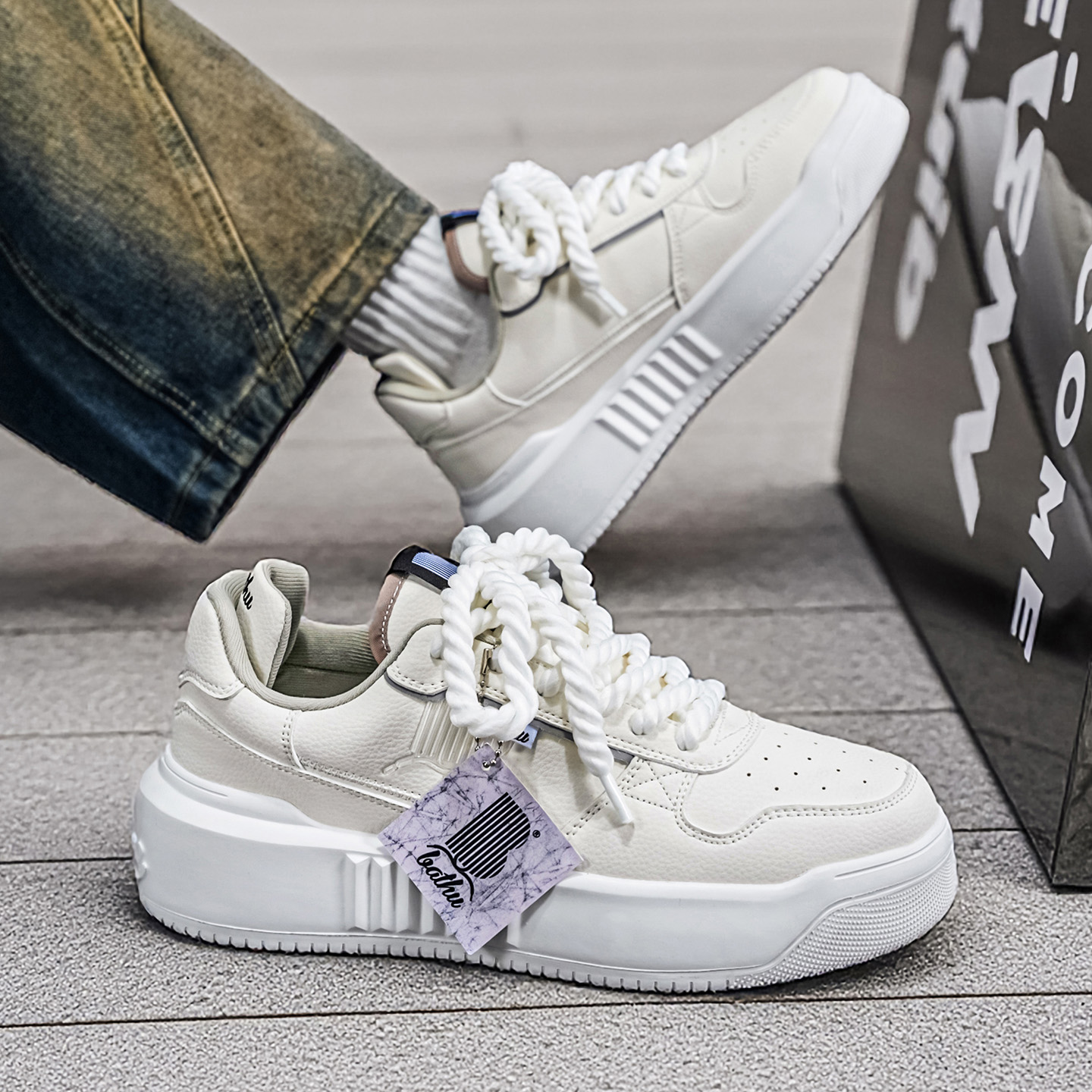 Softswear® ChunkyLace Platform V1 - White