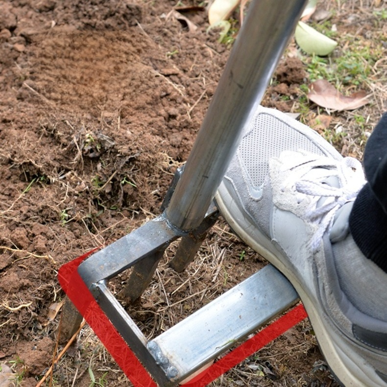 Multifunktionale Eisengabel mit Holzgriff