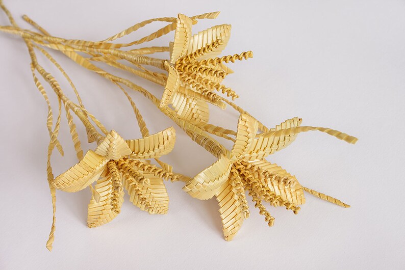 Natural Straw Woven Bouquet, Handmade Gift Home Decor
