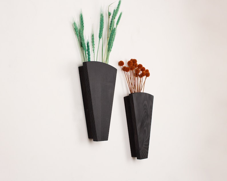 Large wooden wall-mounted artificial dried flower vase, wooden wall decoration