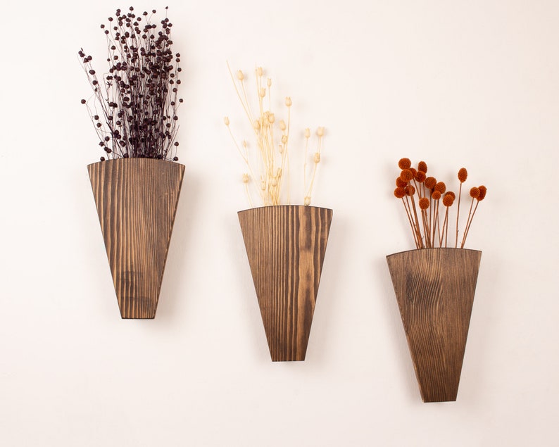 Large wooden wall-mounted artificial dried flower vase, wooden wall decoration