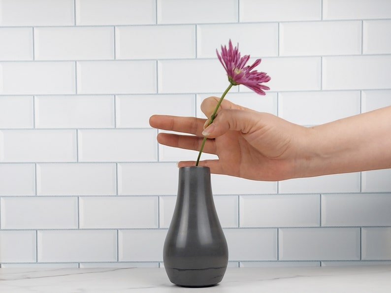 Handmade small concrete vase, simple home floral decoration