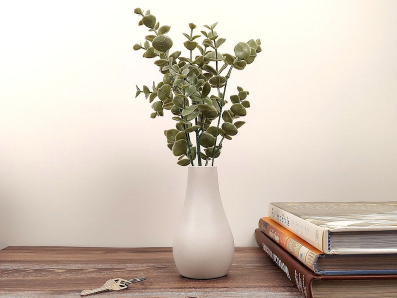 Handmade small concrete vase, simple home floral decoration