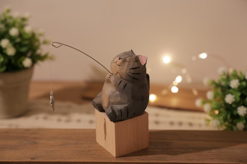 Handmade Wooden Fishing Cat Figurine, Cute Desktop Home Decor