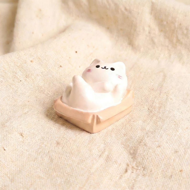 Mini Resin Cat Ornament Set, Cute Desktop Monitor Home Decor
