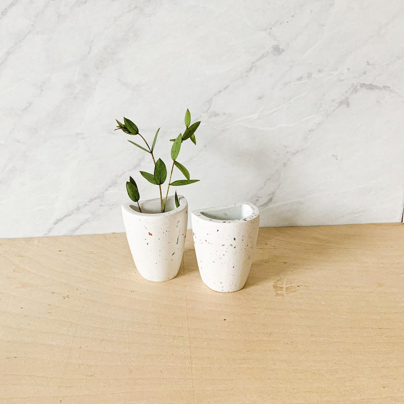 Terrazzo concrete wall-mounted vase, modern hanging vase, suitable for dried flower decoration