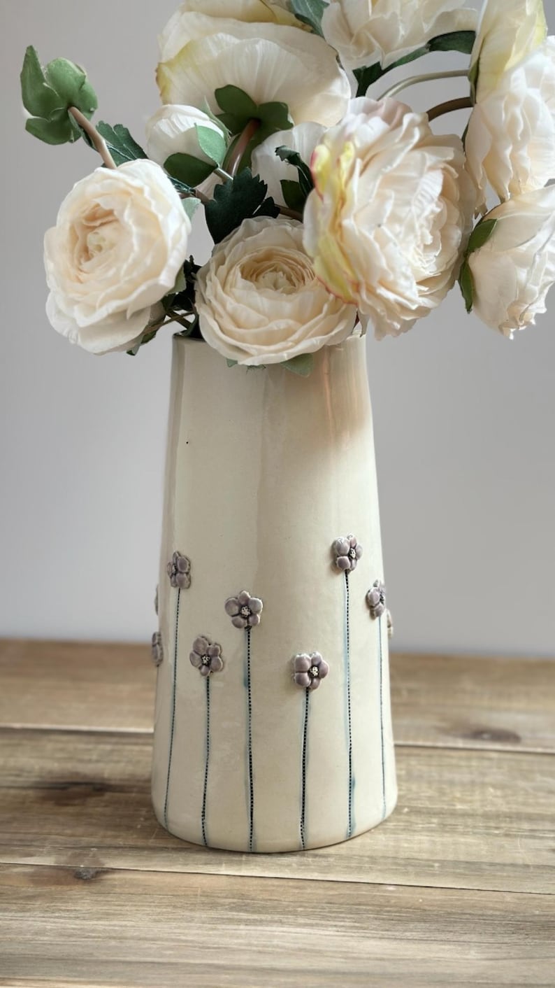 Handmade Imprinted Ceramic Vase, Suitable for Home Garden Decoration
