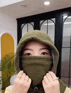 3-in-1 Thermal Fleece Hood Demonstration