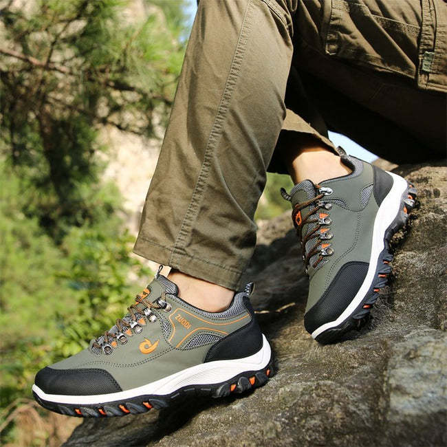 Men's Good Arch Support Outdoor Breathable Light Travel Sneakers