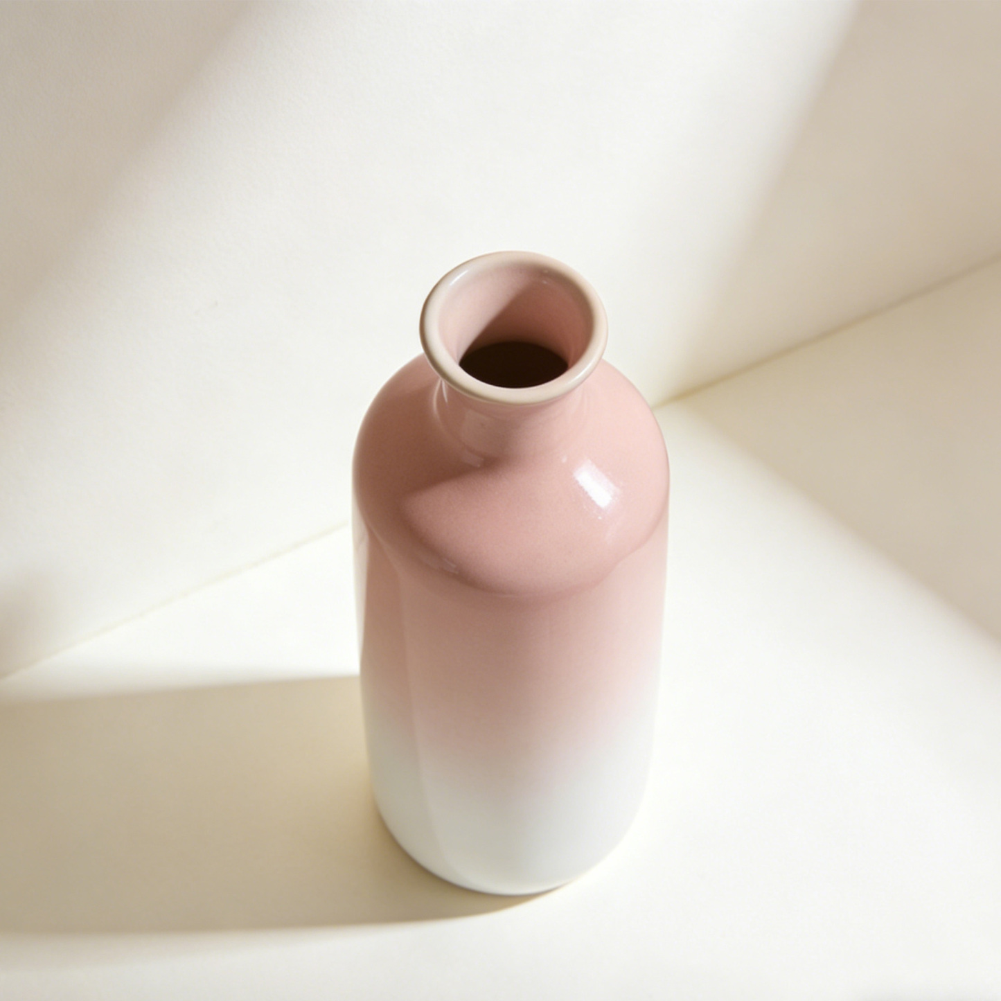 Prosty wazon ceramiczny