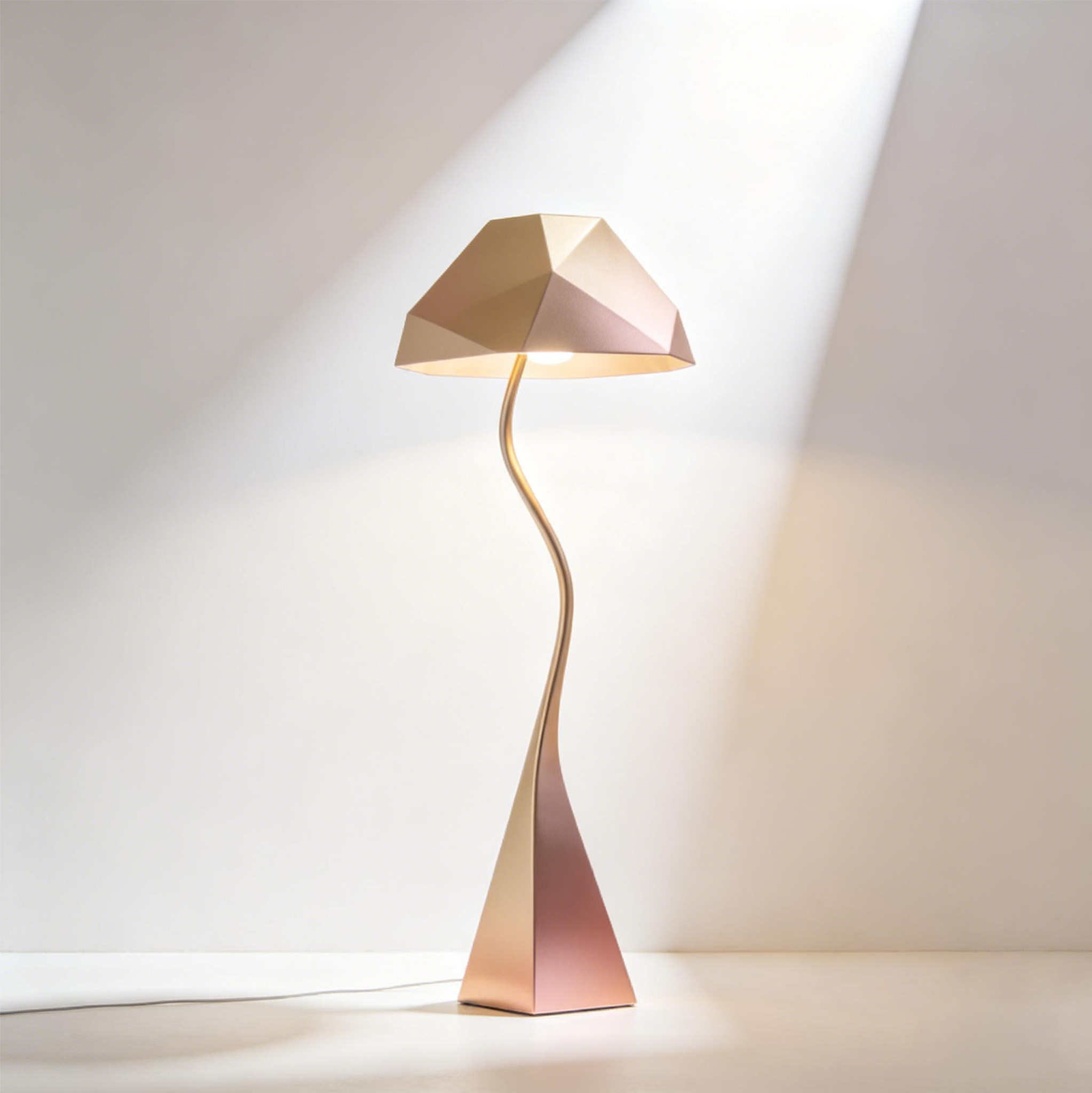 Nowoczesna lampa stołowa