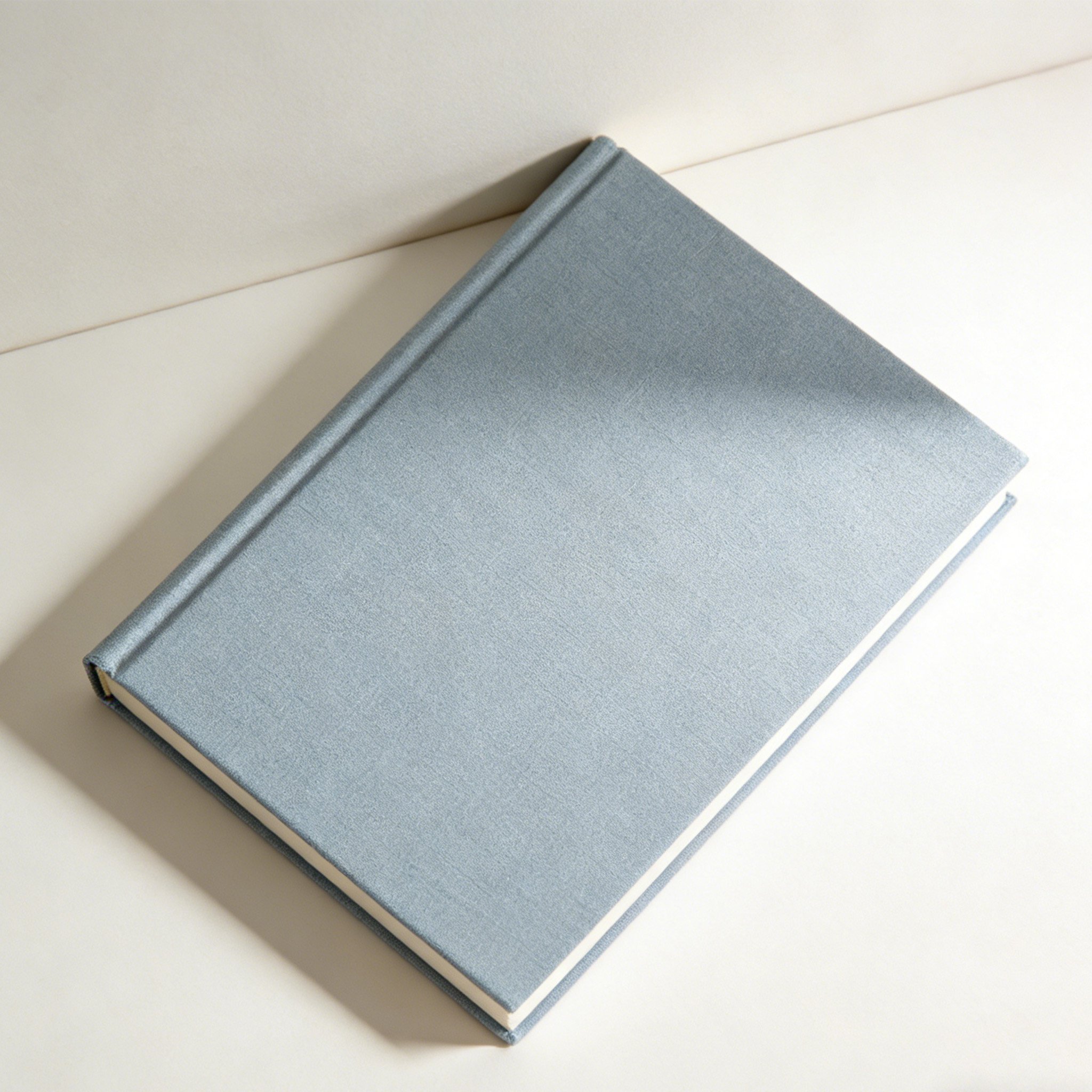 Nachhaltige und wiederverwendbare Buchhüllen aus Stoff